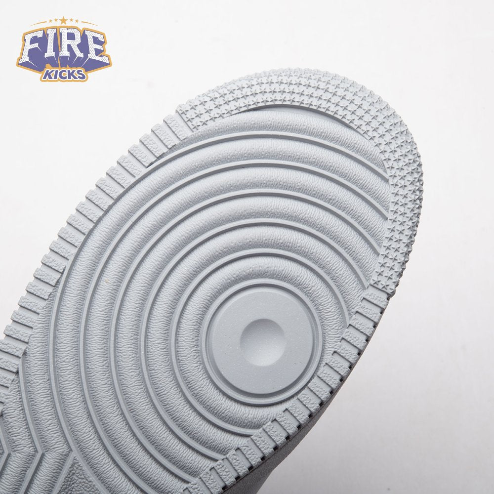Nike Air Force 1 '07 LV8 IR0952-002 Unisex