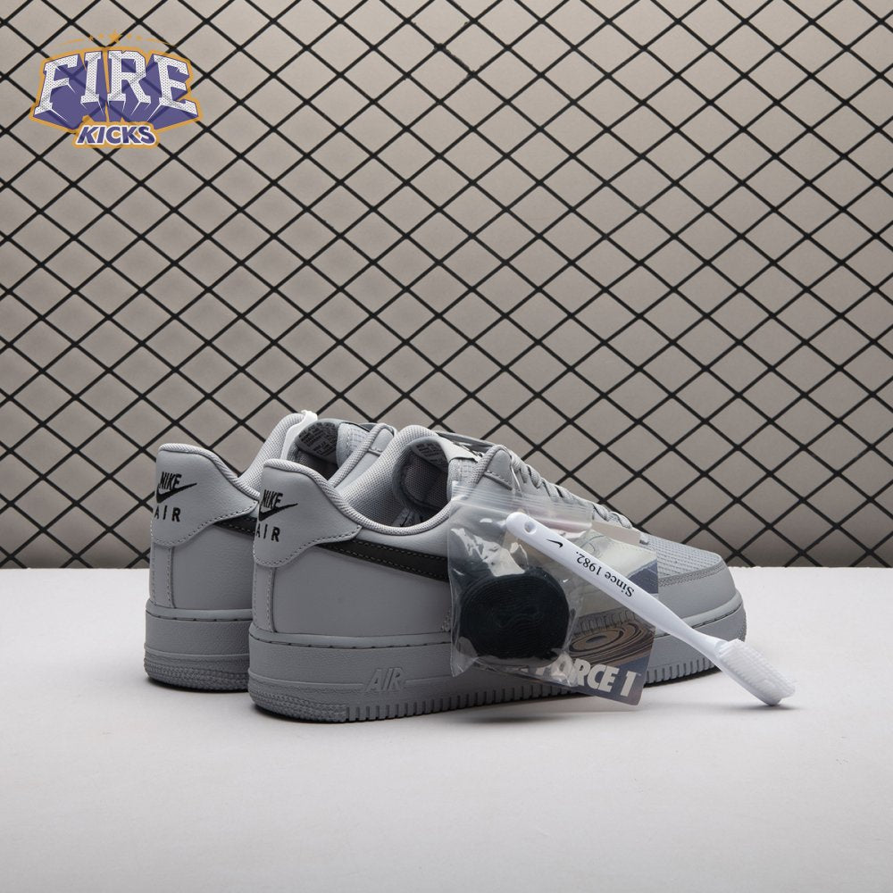 Nike Air Force 1 '07 LV8 IR0952-002 Unisex