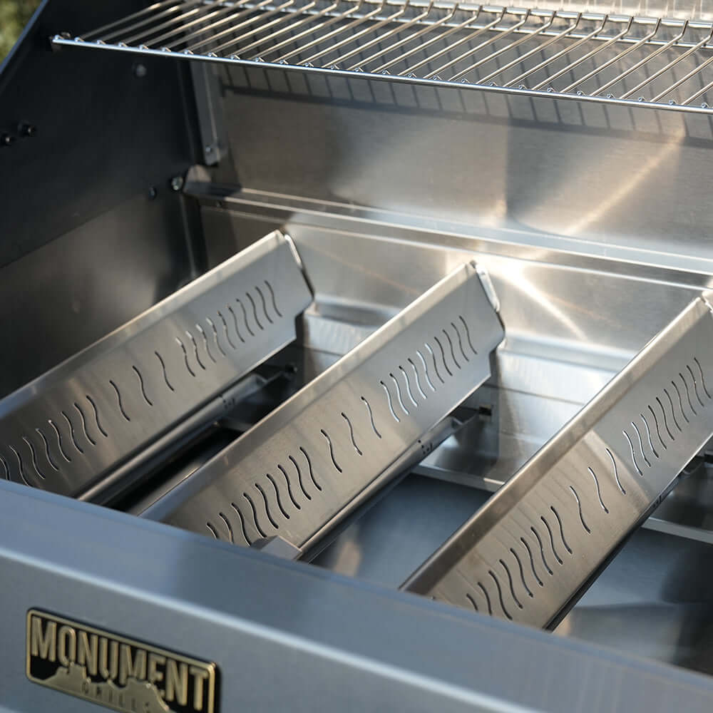 Eminence 405 | Chic Clearview Smart Stainless Gas Grill